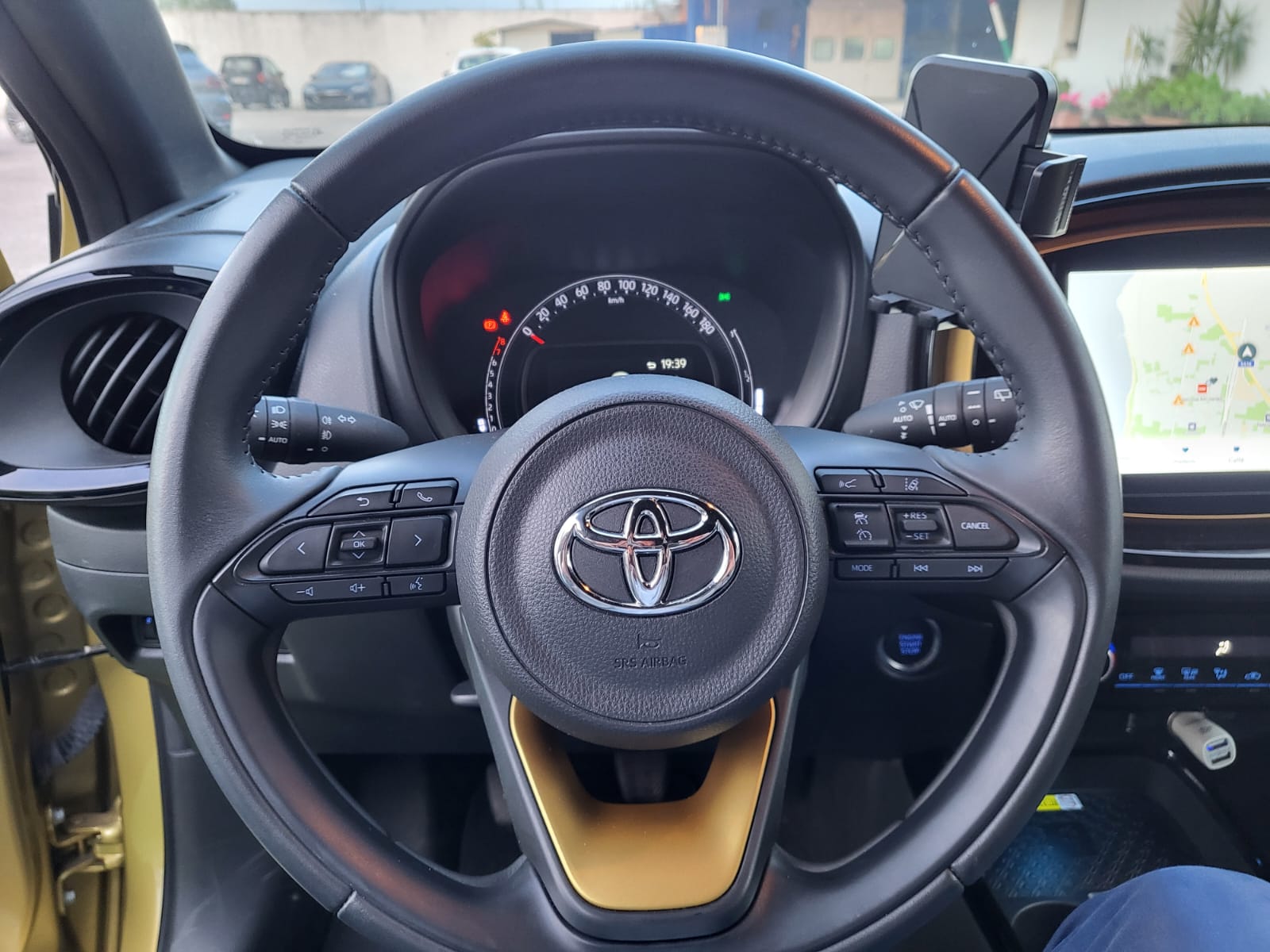 
										TOYOTA AYGO X 1.0 VVT-i 72CV. LOUNGE UNIPRO’ completo									