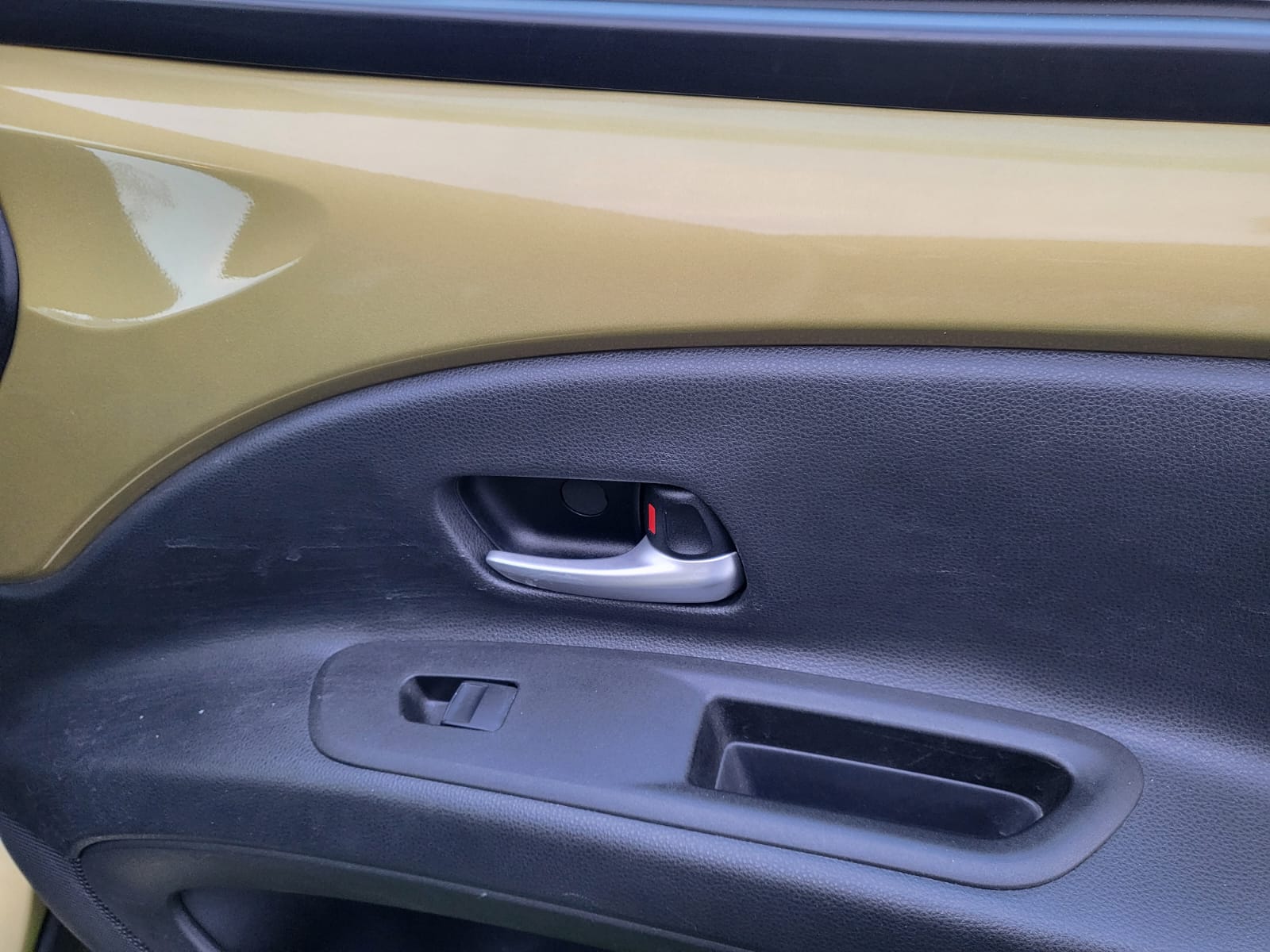 
										TOYOTA AYGO X 1.0 VVT-i 72CV. LOUNGE UNIPRO’ completo									