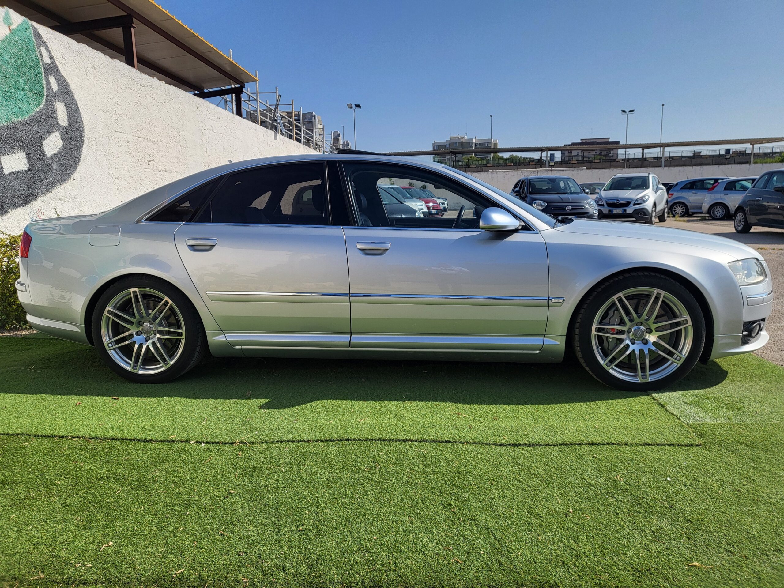 
								AUDI S8 5.2 V10 450CV. TIP QUATTRO completo									