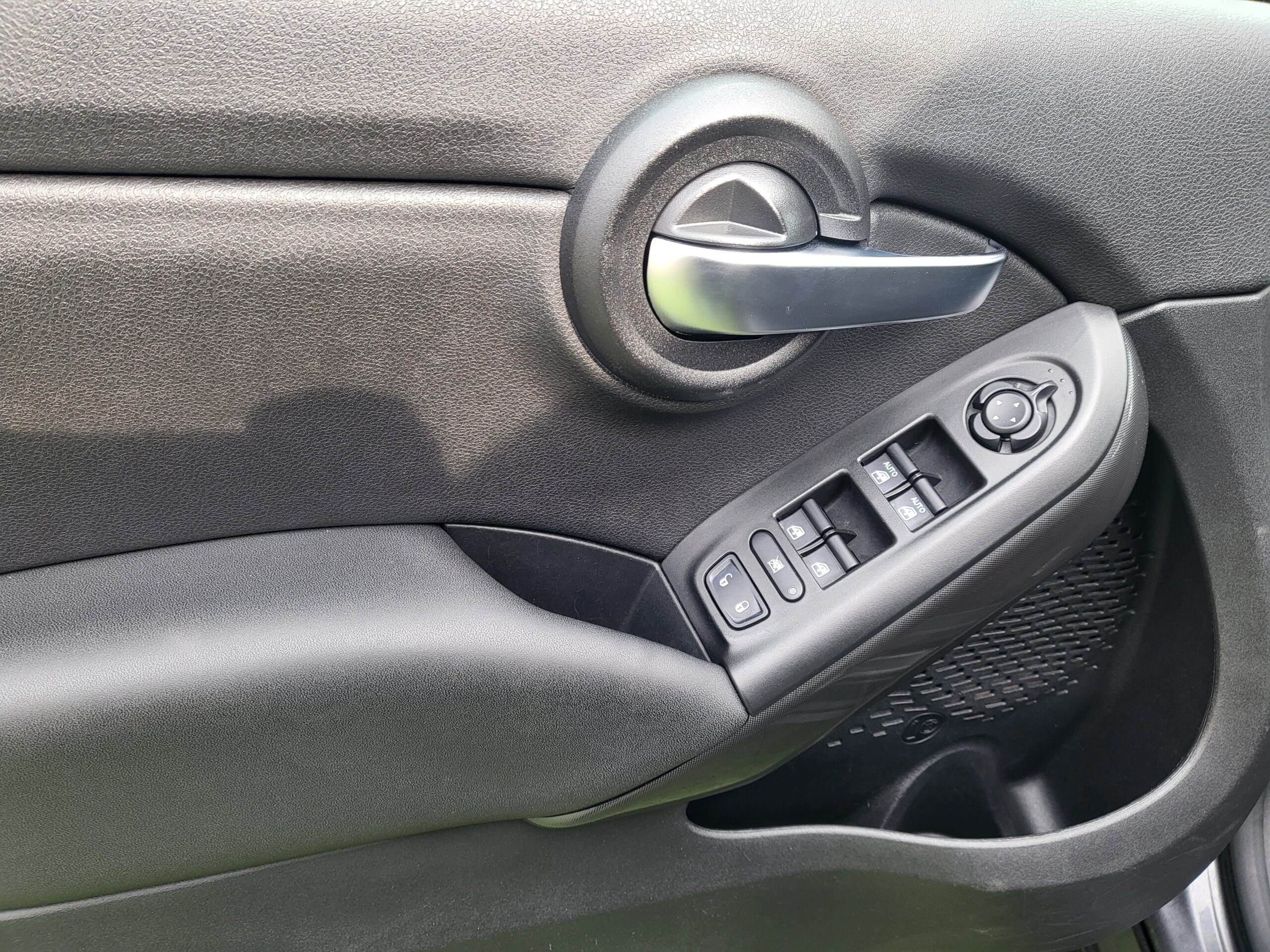 
								FIAT 500X 1.3 MultiJet 95 CV S&S Connect Uniprò completo									