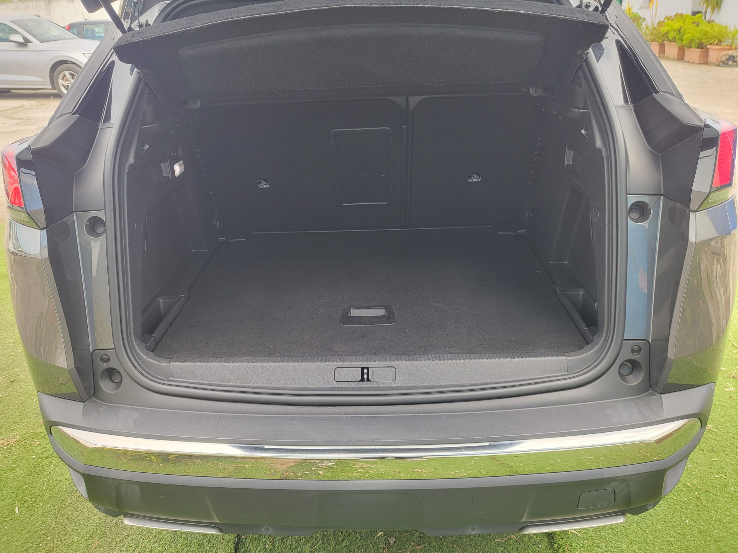 
								PEUGEOT 3008 1.5 BlueHDI 130cv. GT-LINE UNIPRO’ completo									