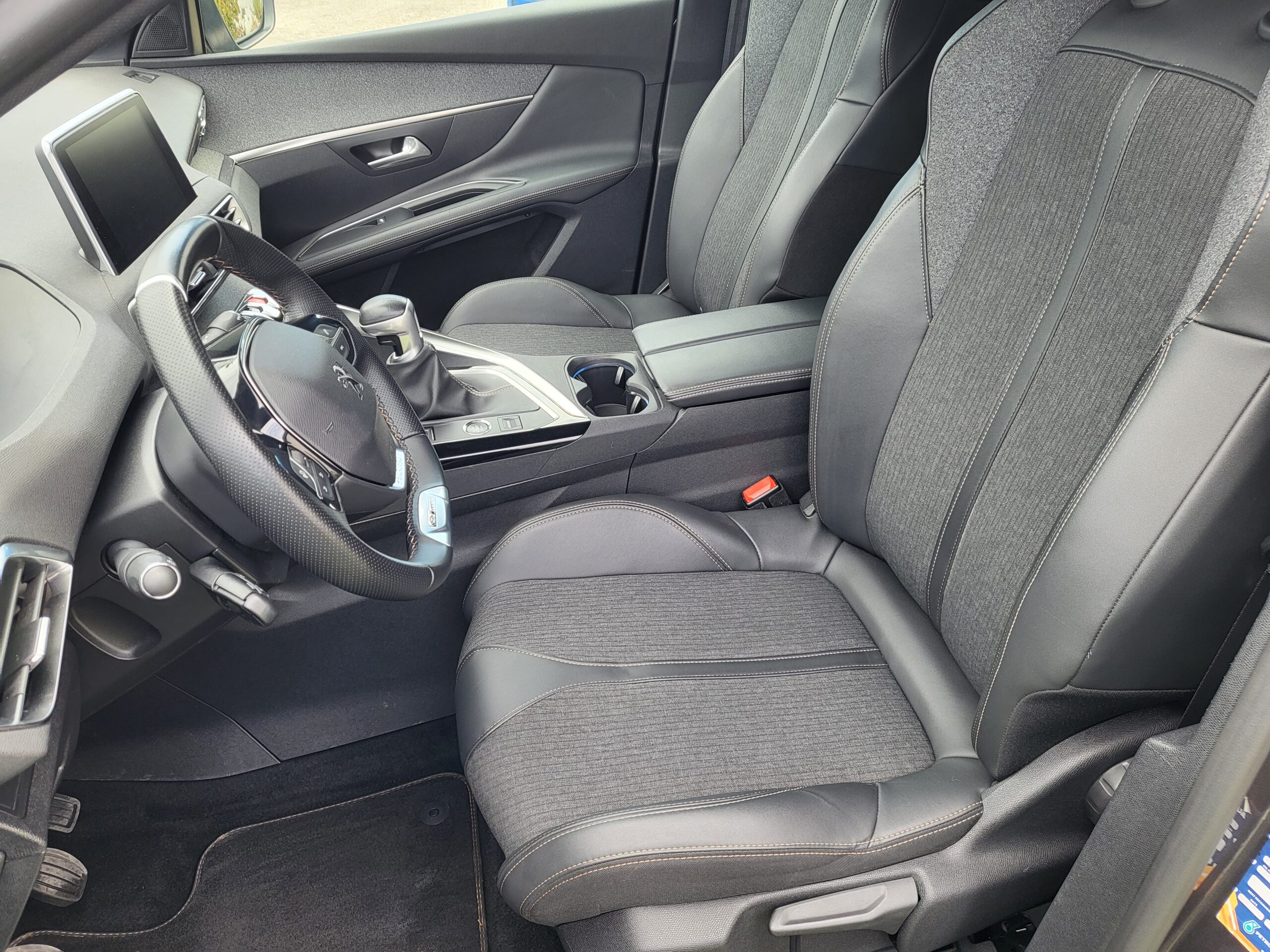 
								PEUGEOT 3008 1.5 BlueHDI 130cv. GT-LINE UNIPRO’ completo									