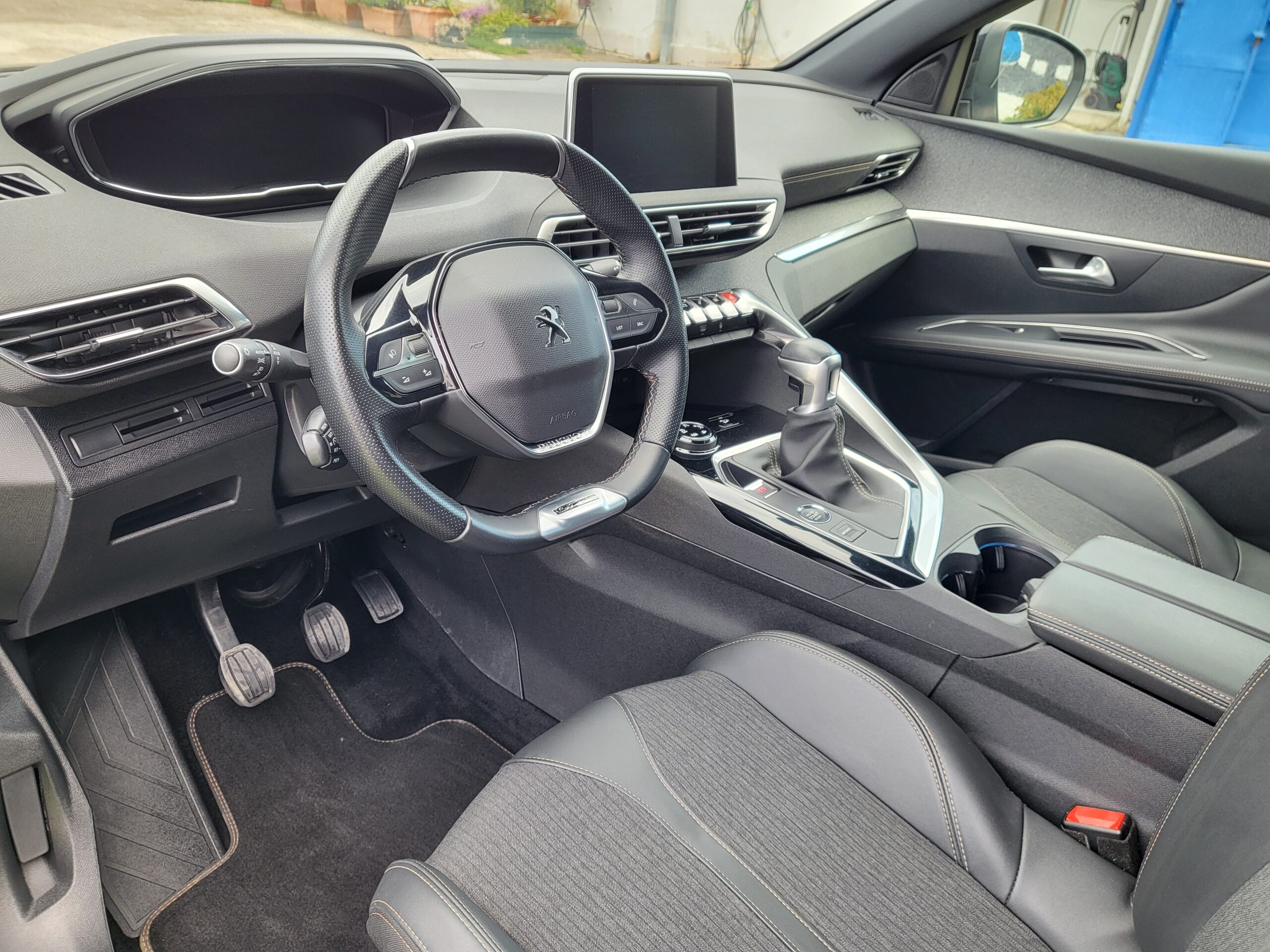 
								PEUGEOT 3008 1.5 BlueHDI 130cv. GT-LINE UNIPRO’ completo									