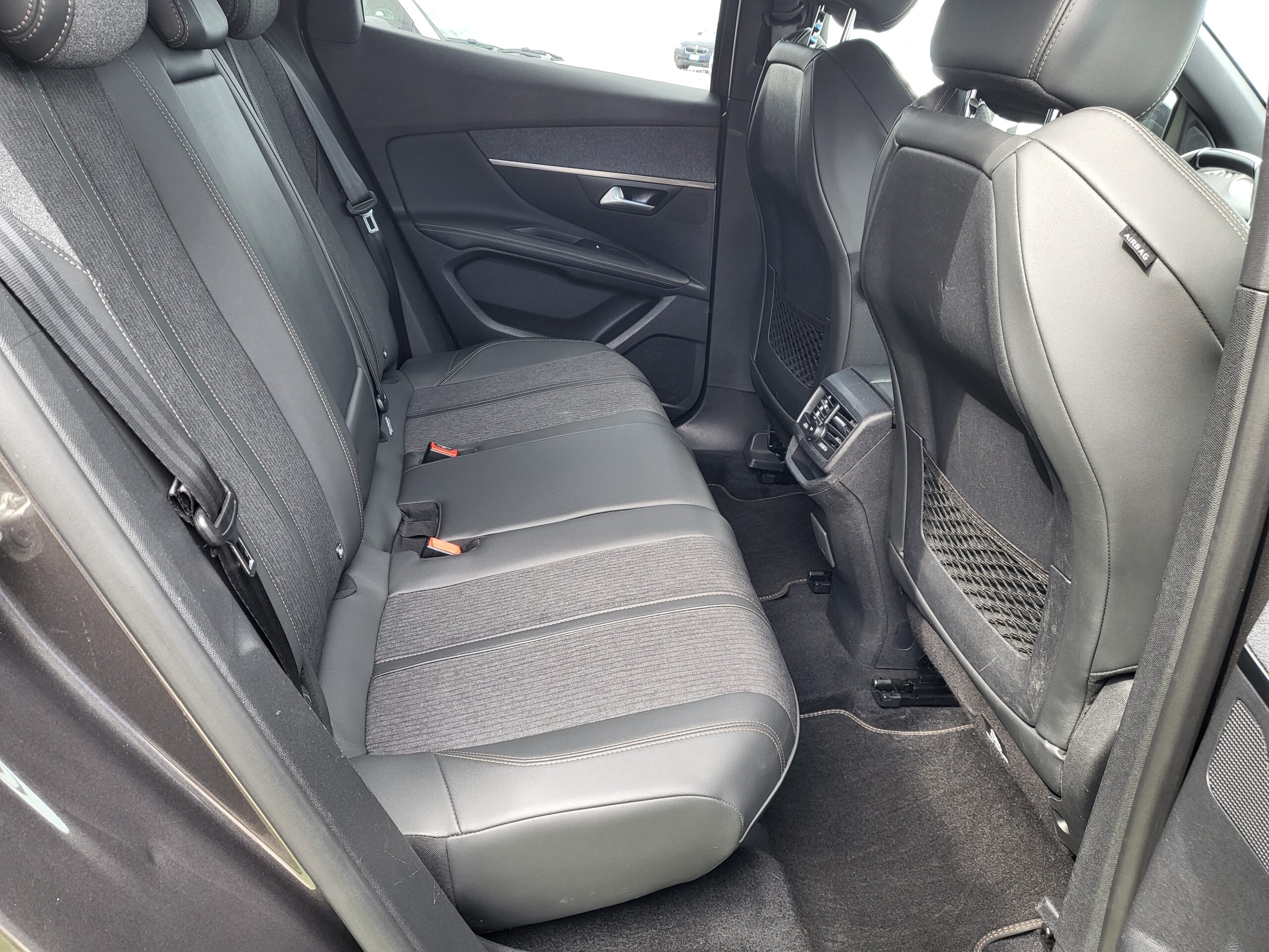 
								PEUGEOT 3008 1.5 BlueHDI 130cv. GT-LINE UNIPRO’ completo									