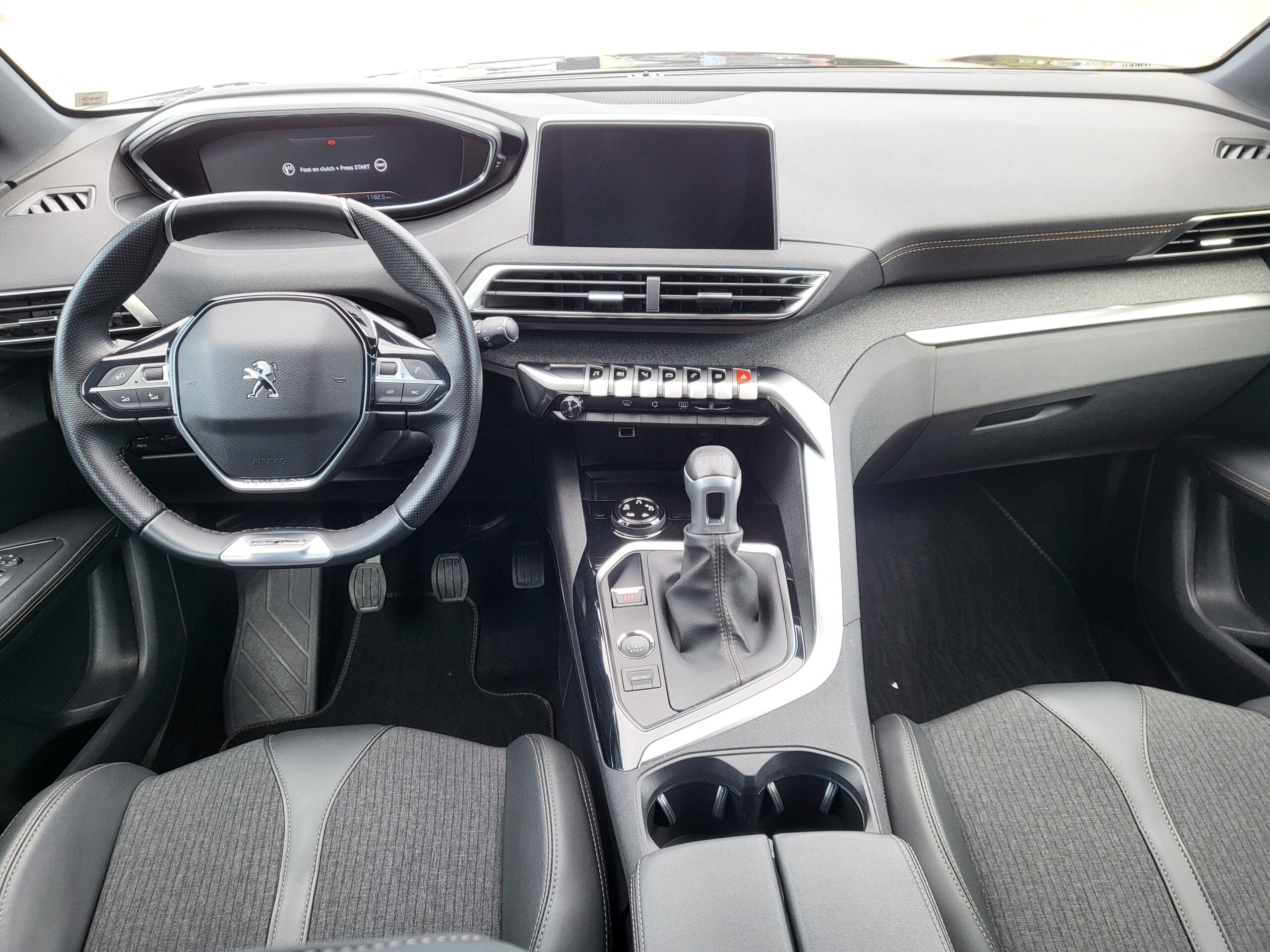 
								PEUGEOT 3008 1.5 BlueHDI 130cv. GT-LINE UNIPRO’ completo									