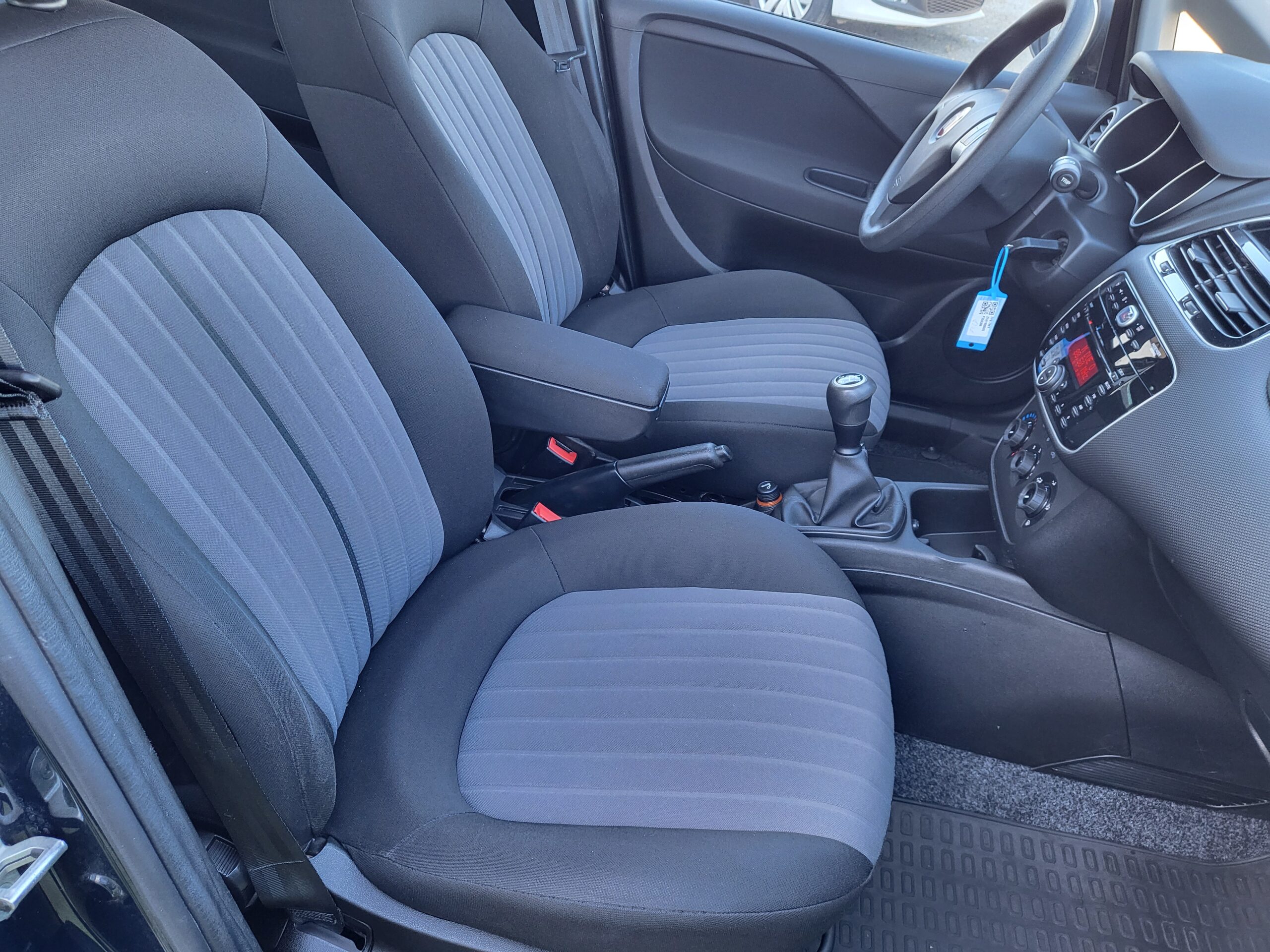 
								FIAT PUNTO 1.3 MEJT 95CV. UNIPRO’ completo									