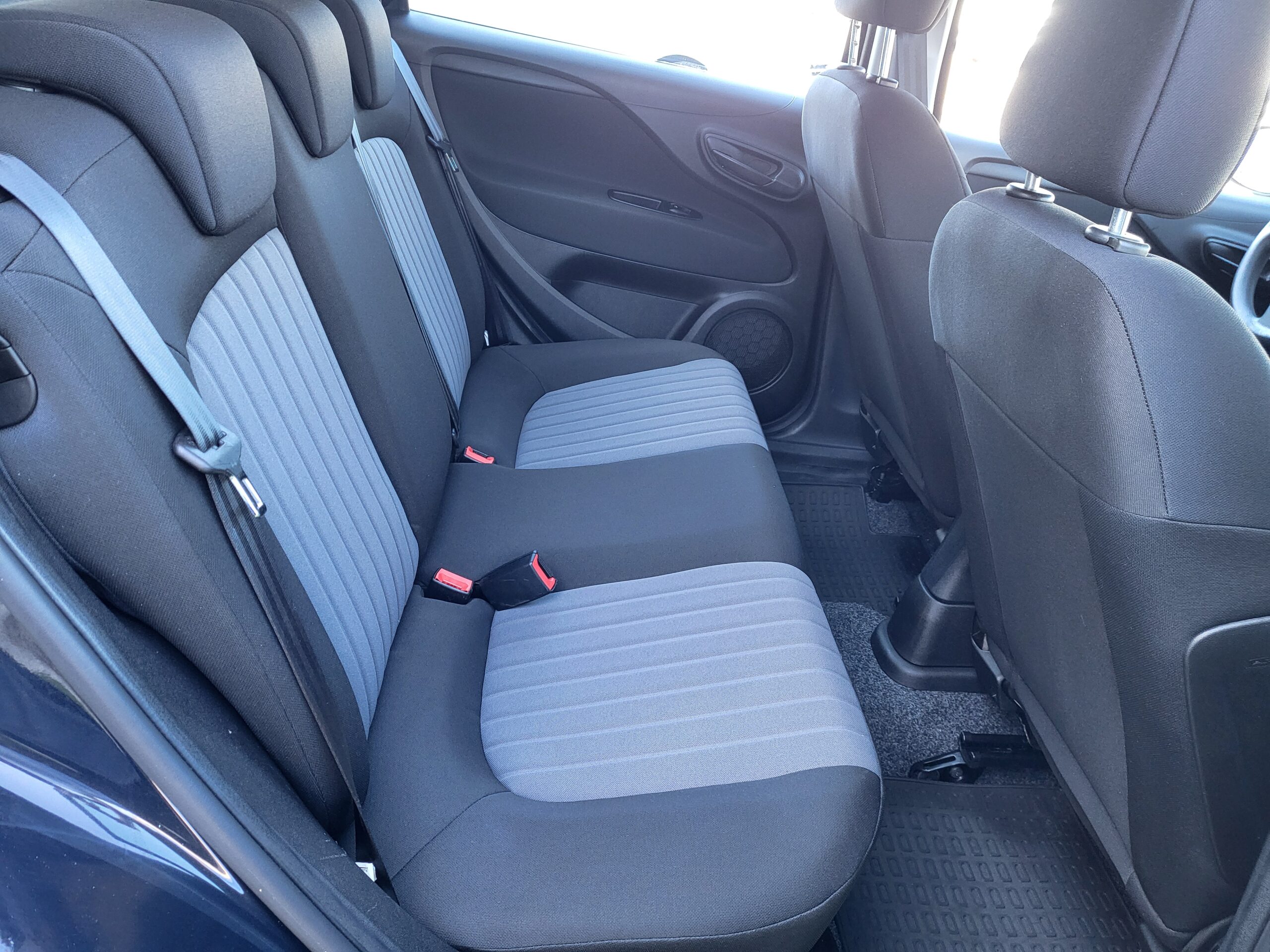 
								FIAT PUNTO 1.3 MEJT 95CV. UNIPRO’ completo									