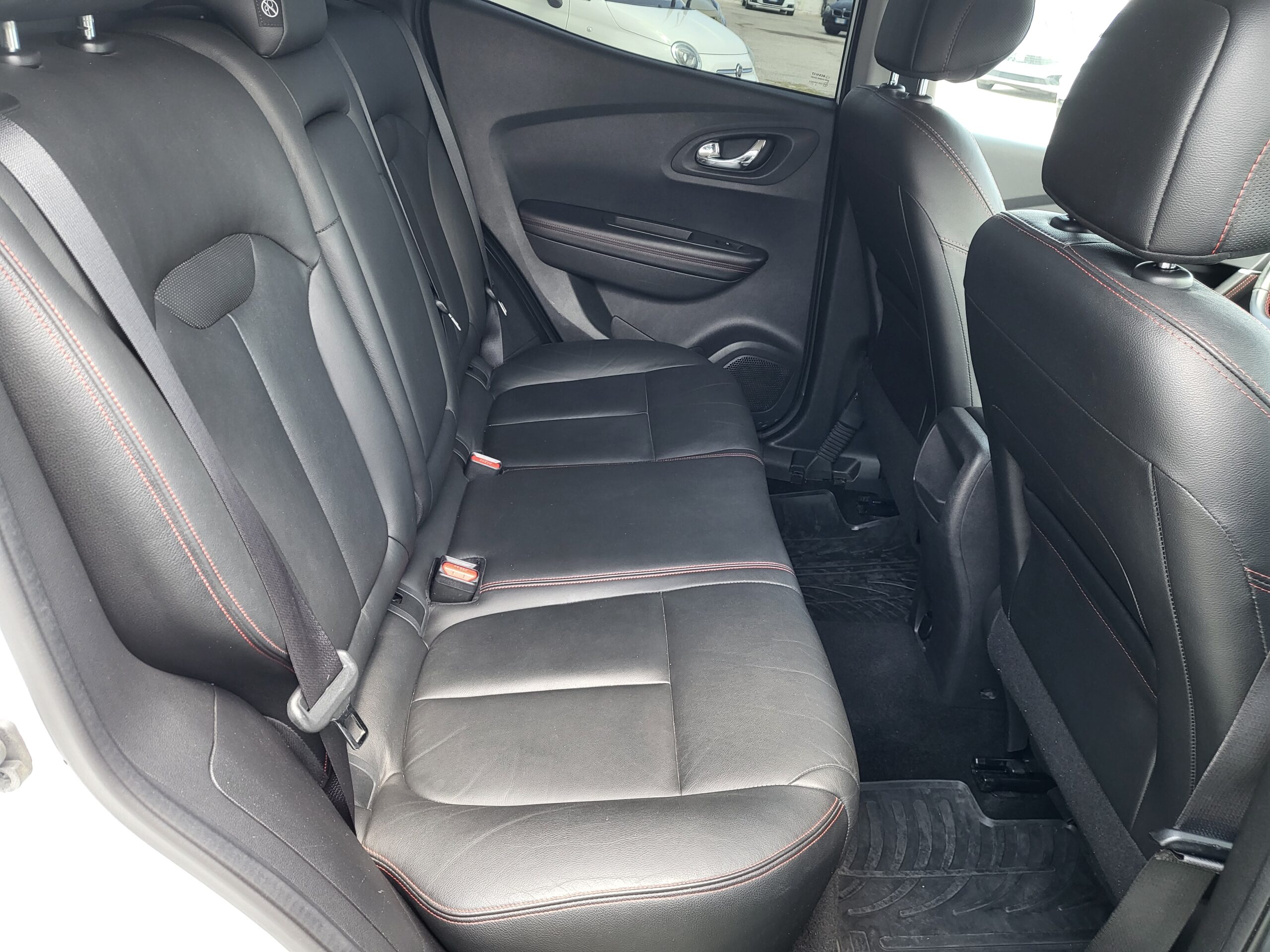 
								RENAULT KADJAR 1.5 DCI 110CV. BOSE EDITION completo									