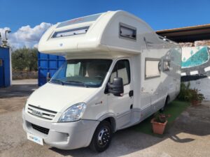 IVECO ARCA 720 GLM IVECO 3000 180 cv.